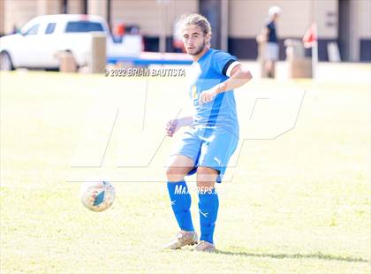 Thumbnail 3 in Island School vs Waialua (HHSAA D2 Quarterfinal Playoff) photogallery.