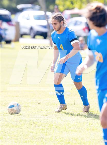 Thumbnail 2 in Island School vs Waialua (HHSAA D2 Quarterfinal Playoff) photogallery.