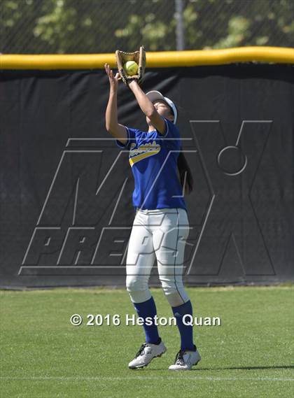 Thumbnail 3 in Fountain Valley vs. Hart (Alan Dugard Classic)  photogallery.