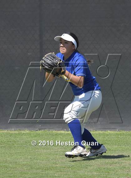 Thumbnail 2 in Fountain Valley vs. Hart (Alan Dugard Classic)  photogallery.
