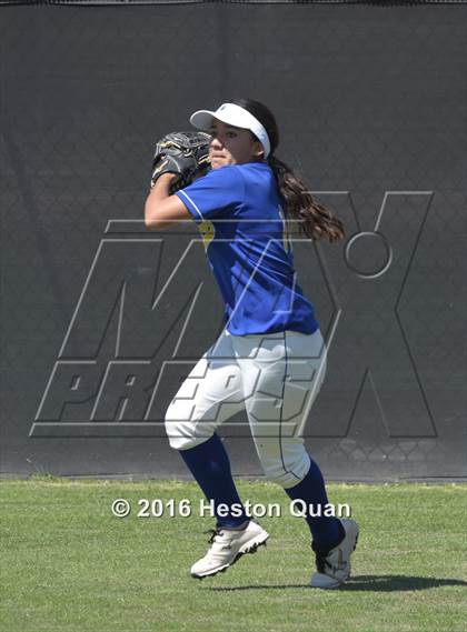 Thumbnail 3 in Fountain Valley vs. Hart (Alan Dugard Classic)  photogallery.