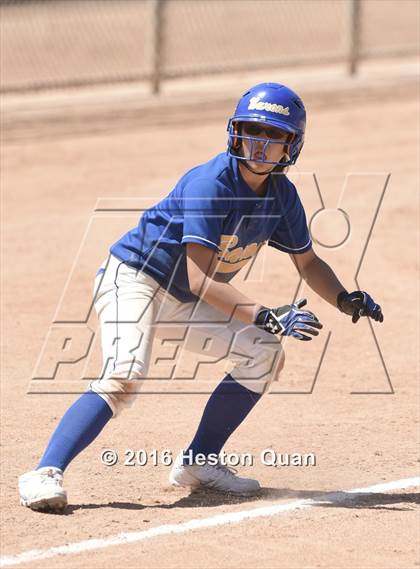 Thumbnail 2 in Fountain Valley vs. Hart (Alan Dugard Classic)  photogallery.