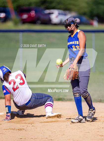 Thumbnail 1 in Davenport North @ Davenport Central photogallery.