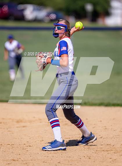 Thumbnail 2 in Davenport North @ Davenport Central photogallery.