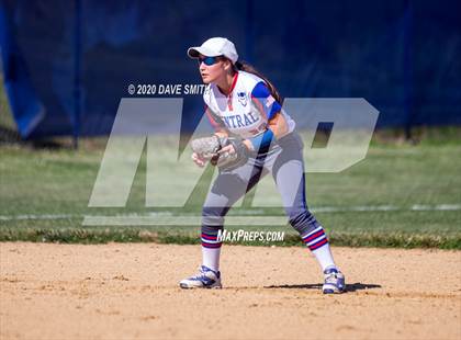 Thumbnail 3 in Davenport North @ Davenport Central photogallery.