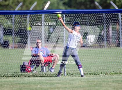 Thumbnail 2 in Davenport North @ Davenport Central photogallery.