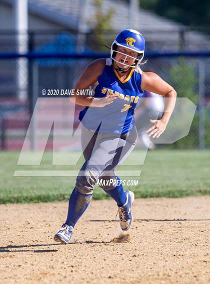 Thumbnail 1 in Davenport North @ Davenport Central photogallery.