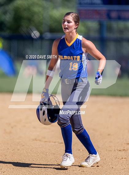 Thumbnail 1 in Davenport North @ Davenport Central photogallery.