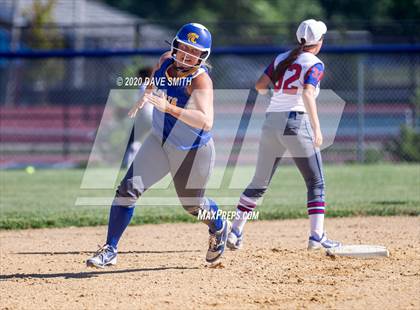 Thumbnail 3 in Davenport North @ Davenport Central photogallery.