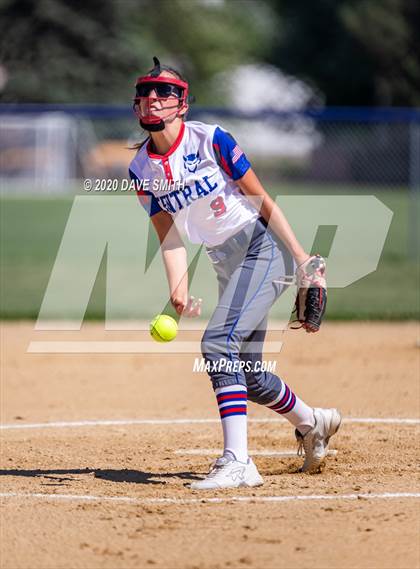 Thumbnail 2 in Davenport North @ Davenport Central photogallery.