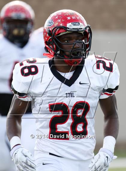 Thumbnail 1 in Cedar Hill vs. Westfield (UIL 6A Division 2 Semifinal) photogallery.