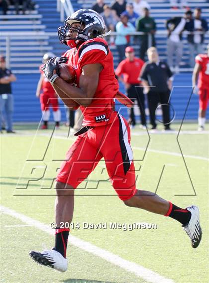 Thumbnail 2 in Cedar Hill vs. Westfield (UIL 6A Division 2 Semifinal) photogallery.