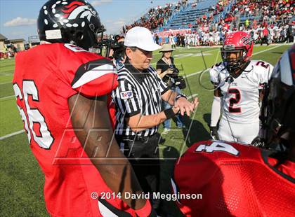 Thumbnail 2 in Cedar Hill vs. Westfield (UIL 6A Division 2 Semifinal) photogallery.