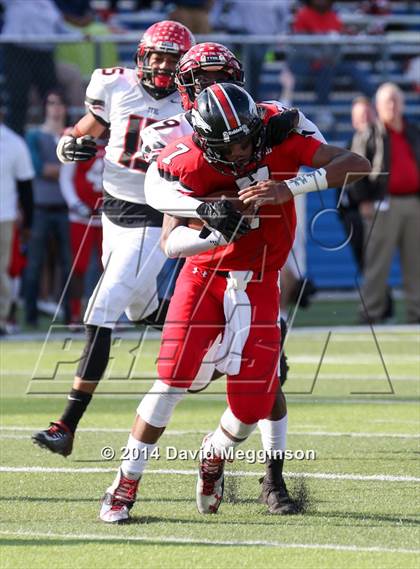 Thumbnail 1 in Cedar Hill vs. Westfield (UIL 6A Division 2 Semifinal) photogallery.