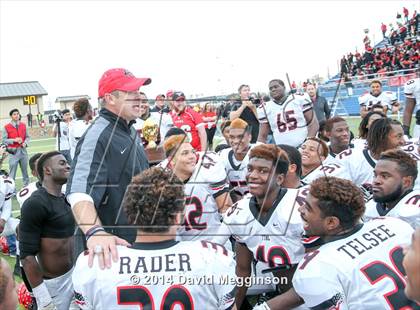 Thumbnail 3 in Cedar Hill vs. Westfield (UIL 6A Division 2 Semifinal) photogallery.