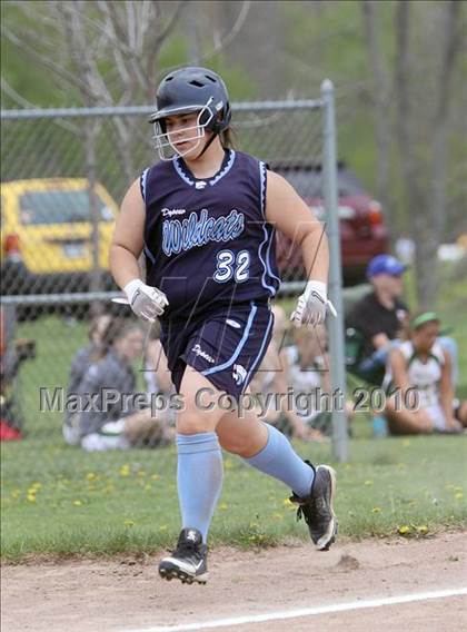 Thumbnail 1 in Fredonia vs Depew (13th Depew Tournament) photogallery.