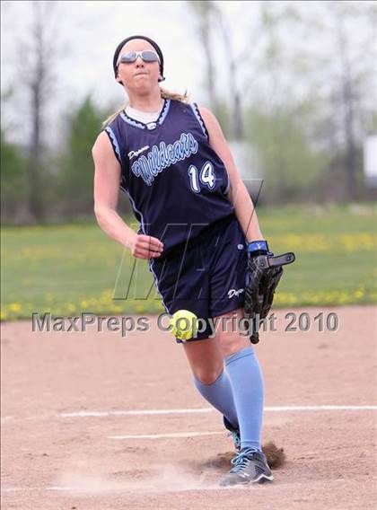 Thumbnail 2 in Fredonia vs Depew (13th Depew Tournament) photogallery.