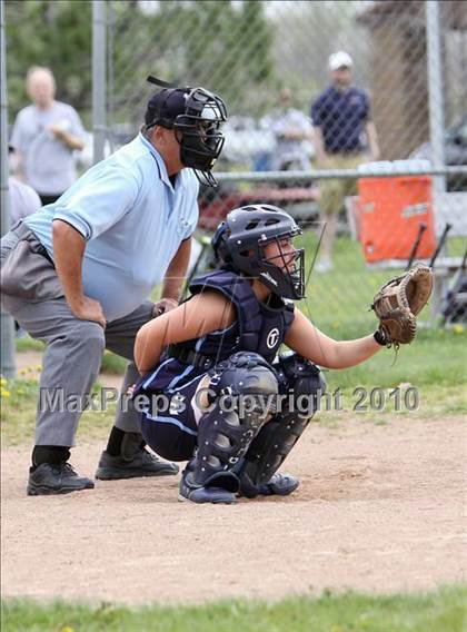Thumbnail 2 in Fredonia vs Depew (13th Depew Tournament) photogallery.