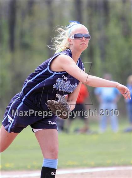 Thumbnail 3 in Fredonia vs Depew (13th Depew Tournament) photogallery.