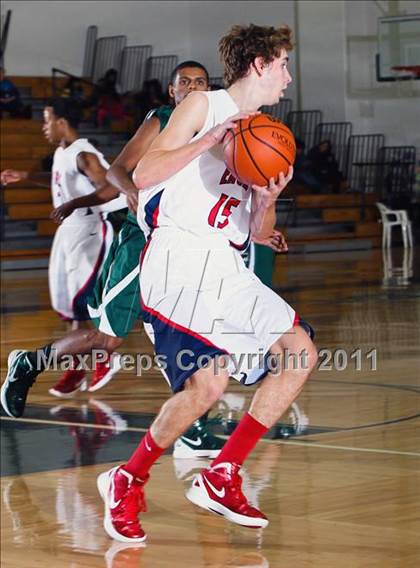 Thumbnail 3 in Atascocita vs. Mayde Creek (McDonald's Texas Invitational) photogallery.
