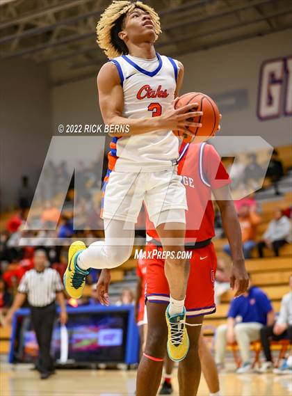 Thumbnail 3 in Grand Oaks vs Oak Ridge photogallery.