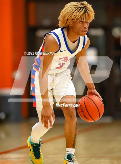 Thumbnail 1 in Grand Oaks vs Oak Ridge photogallery.