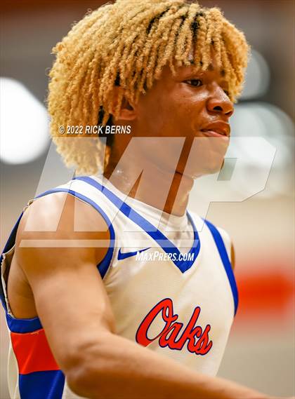 Thumbnail 1 in Grand Oaks vs Oak Ridge photogallery.