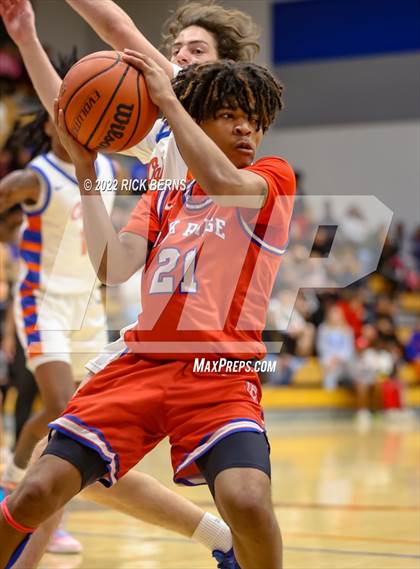 Thumbnail 3 in Grand Oaks vs Oak Ridge photogallery.