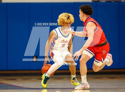 Thumbnail 3 in Grand Oaks vs Oak Ridge photogallery.