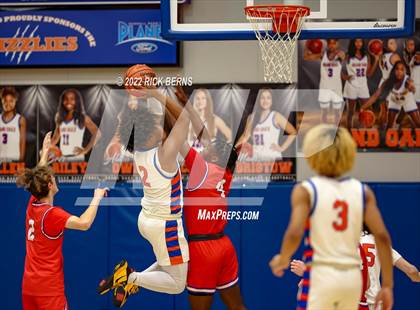 Thumbnail 3 in Grand Oaks vs Oak Ridge photogallery.