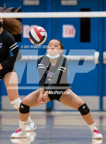 Thumbnail 3 in Franklin vs Folsom (CIF SJS D1 Playoffs) photogallery.