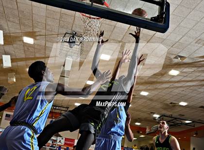 Thumbnail 2 in Prolific Prep of Napa Christian vs. Huntington St. Joseph Prep (Consolation) photogallery.