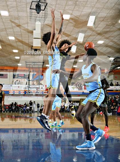 Thumbnail 3 in Prolific Prep of Napa Christian vs. Huntington St. Joseph Prep (Consolation) photogallery.