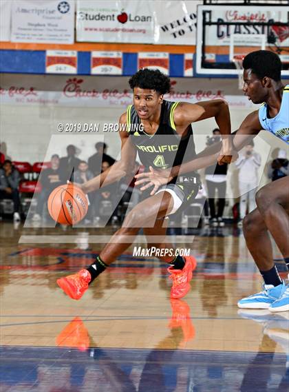 Thumbnail 2 in Prolific Prep of Napa Christian vs. Huntington St. Joseph Prep (Consolation) photogallery.