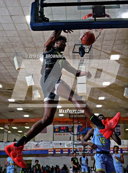Thumbnail 2 in Prolific Prep of Napa Christian vs. Huntington St. Joseph Prep (Consolation) photogallery.