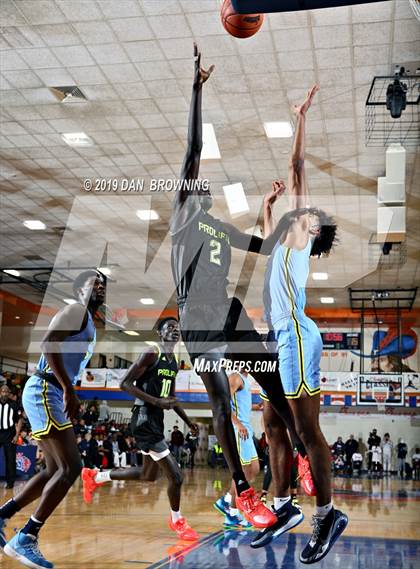 Thumbnail 2 in Prolific Prep of Napa Christian vs. Huntington St. Joseph Prep (Consolation) photogallery.