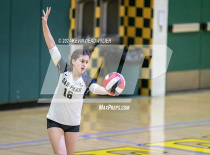 Thumbnail 3 in Oak Park @ Moorpark photogallery.