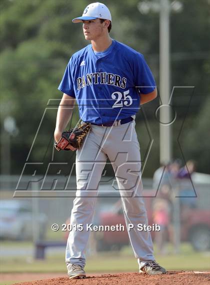 Thumbnail 3 in Doyle vs Sterlington (LHSAA 2A Quarterfinal) photogallery.