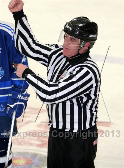 Thumbnail 3 in Aquinas @ Spaulding photogallery.