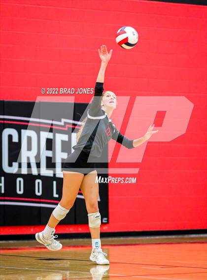 Thumbnail 1 in Green Hill @ Stewarts Creek photogallery.