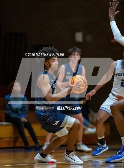 Thumbnail 1 in Western Alamance vs. Westover (NCHSAA 3A Second Round) photogallery.