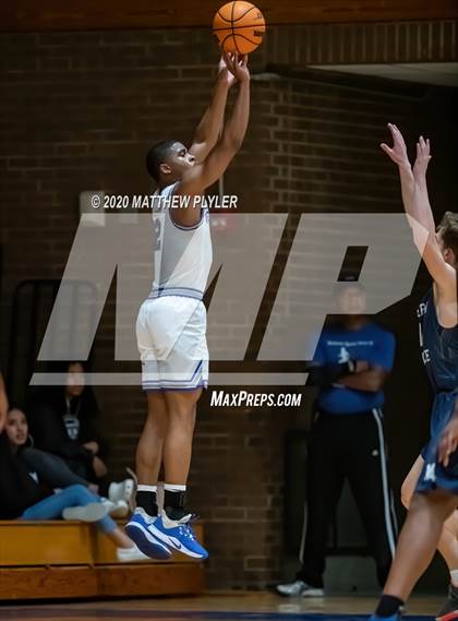 Thumbnail 2 in Western Alamance vs. Westover (NCHSAA 3A Second Round) photogallery.