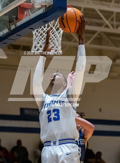 Thumbnail 3 in Western Alamance vs. Westover (NCHSAA 3A Second Round) photogallery.