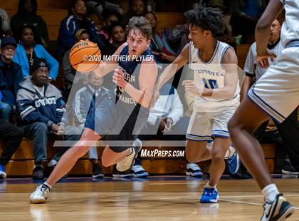 Thumbnail 2 in Western Alamance vs. Westover (NCHSAA 3A Second Round) photogallery.