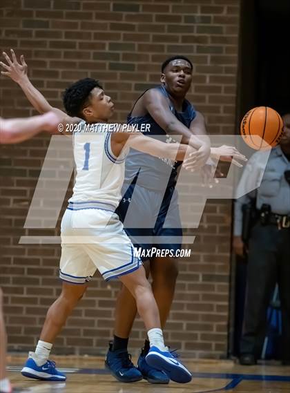 Thumbnail 3 in Western Alamance vs. Westover (NCHSAA 3A Second Round) photogallery.
