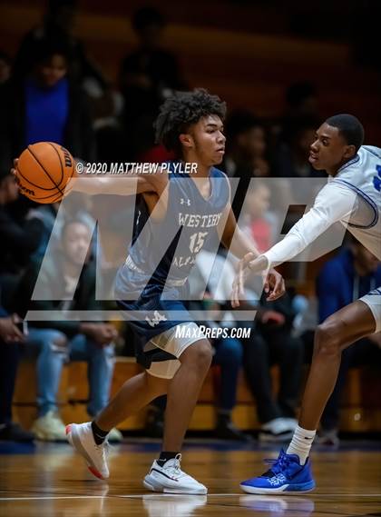 Thumbnail 3 in Western Alamance vs. Westover (NCHSAA 3A Second Round) photogallery.