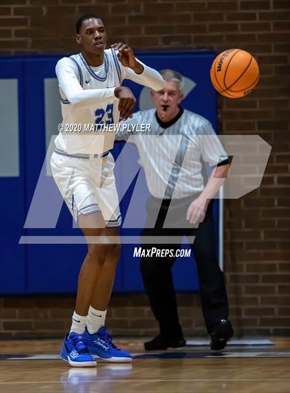 Thumbnail 2 in Western Alamance vs. Westover (NCHSAA 3A Second Round) photogallery.