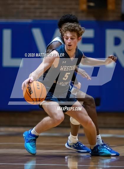 Thumbnail 3 in Western Alamance vs. Westover (NCHSAA 3A Second Round) photogallery.