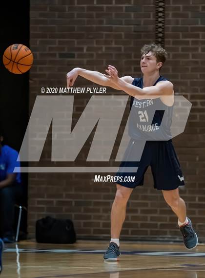 Thumbnail 2 in Western Alamance vs. Westover (NCHSAA 3A Second Round) photogallery.