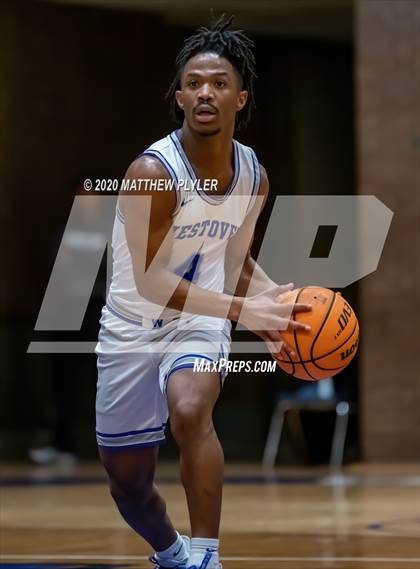 Thumbnail 1 in Western Alamance vs. Westover (NCHSAA 3A Second Round) photogallery.